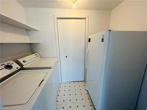 304 Leopold Street, Wingham, ON - Indoor Photo Showing Laundry Room