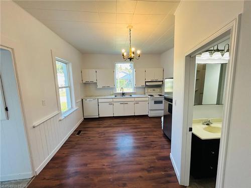 304 Leopold Street, Wingham, ON - Indoor Photo Showing Kitchen With Double Sink