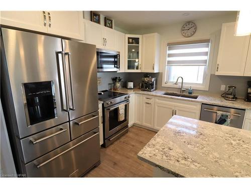 159 Lake Breeze Drive, Ashfield-Colborne-Wawanosh, ON - Indoor Photo Showing Kitchen