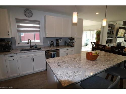 159 Lake Breeze Drive, Ashfield-Colborne-Wawanosh, ON - Indoor Photo Showing Kitchen