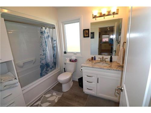 159 Lake Breeze Drive, Ashfield-Colborne-Wawanosh, ON - Indoor Photo Showing Bathroom