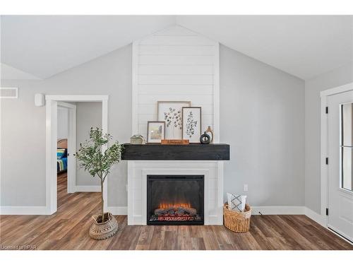 26 Ann Street N, Clifford, ON - Indoor Photo Showing Living Room With Fireplace