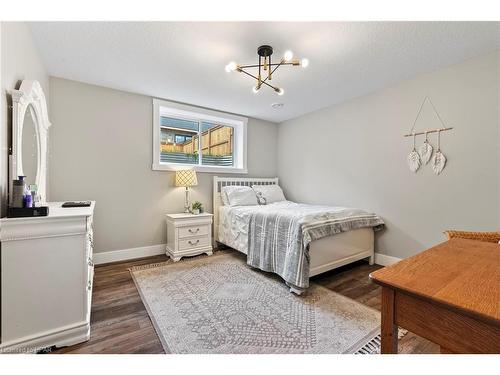 26 Ann Street N, Clifford, ON - Indoor Photo Showing Bedroom