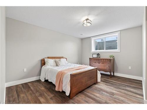 26 Ann Street N, Clifford, ON - Indoor Photo Showing Bedroom