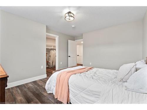 26 Ann Street N, Clifford, ON - Indoor Photo Showing Bedroom