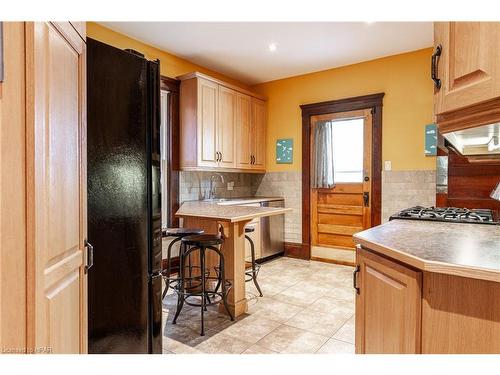 184 John Street N, Stratford, ON - Indoor Photo Showing Kitchen