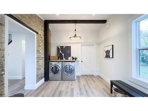 6503 Cobble Hills Road, Thames Centre, ON - Indoor Photo Showing Laundry Room