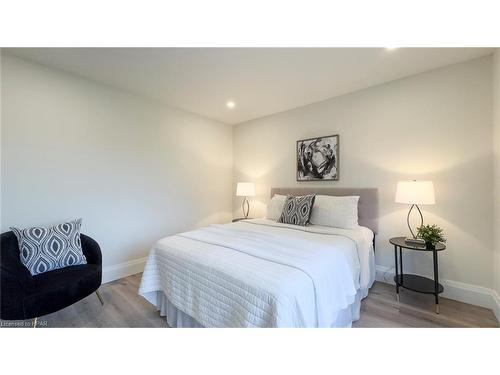 6503 Cobble Hills Road, Thames Centre, ON - Indoor Photo Showing Bedroom