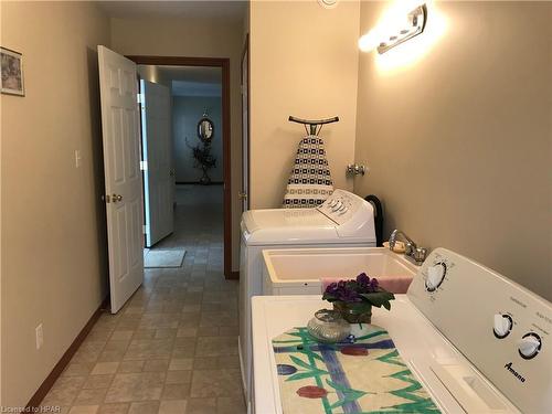 67 Albert Street, Mitchell, ON - Indoor Photo Showing Laundry Room