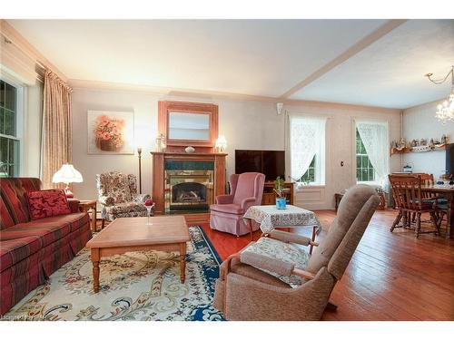 131 Rattenbury Street E, Clinton, ON - Indoor Photo Showing Living Room With Fireplace