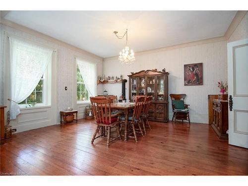 131 Rattenbury Street E, Clinton, ON - Indoor Photo Showing Dining Room