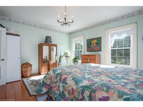 131 Rattenbury Street E, Clinton, ON - Indoor Photo Showing Bedroom