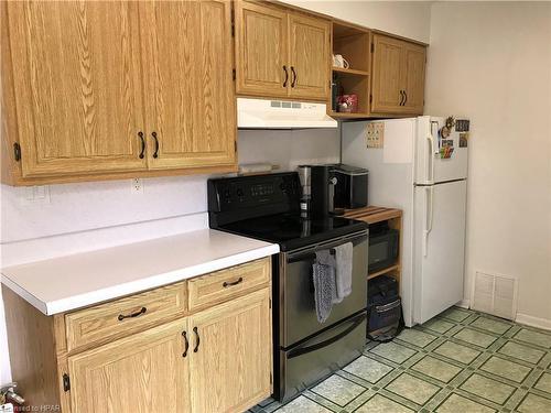 176 Trafalgar Street, Mitchell, ON - Indoor Photo Showing Kitchen