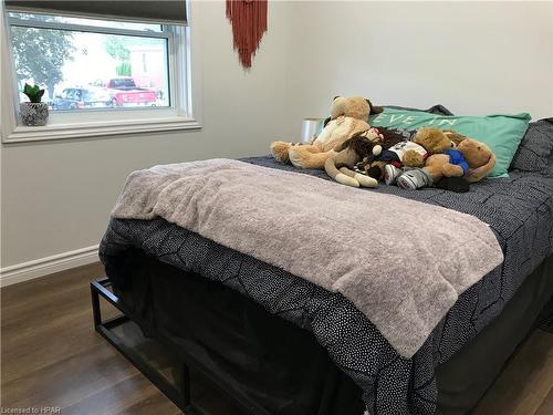 176 Trafalgar Street, Mitchell, ON - Indoor Photo Showing Bedroom