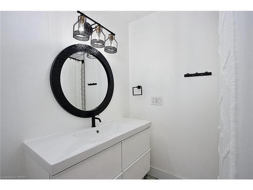 7372 Line 21, West Perth, ON - Indoor Photo Showing Bathroom