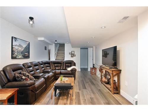 7372 Line 21, West Perth, ON - Indoor Photo Showing Living Room