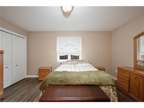 34-30 Ann Street, St. Marys, ON - Indoor Photo Showing Bedroom