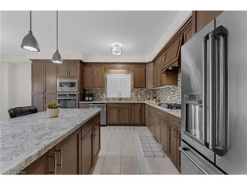 11 Netherwood Road, Kitchener, ON - Indoor Photo Showing Kitchen With Stainless Steel Kitchen With Upgraded Kitchen