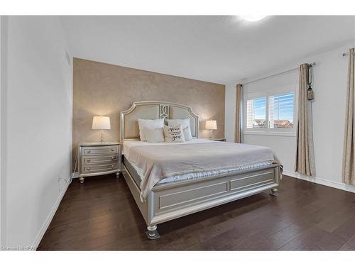 11 Netherwood Road, Kitchener, ON - Indoor Photo Showing Bedroom