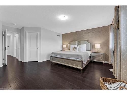 11 Netherwood Road, Kitchener, ON - Indoor Photo Showing Bedroom