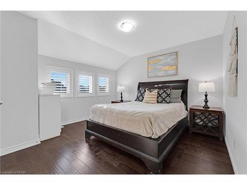 11 Netherwood Road, Kitchener, ON - Indoor Photo Showing Bedroom