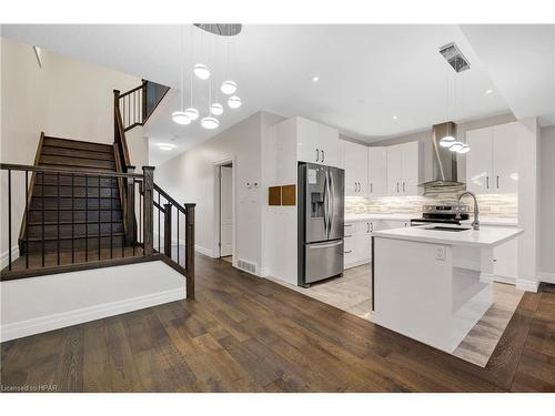 2487 Charlie Hajjar Way, London, ON - Indoor Photo Showing Kitchen