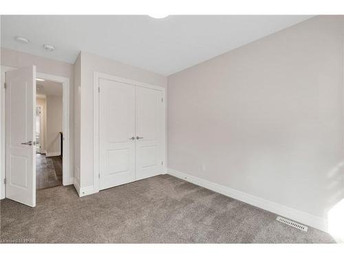 2487 Charlie Hajjar Way, London, ON - Indoor Photo Showing Other Room