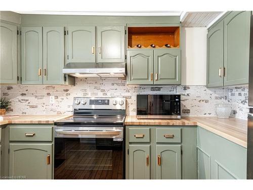 246 Wellington Street, Stratford, ON - Indoor Photo Showing Kitchen