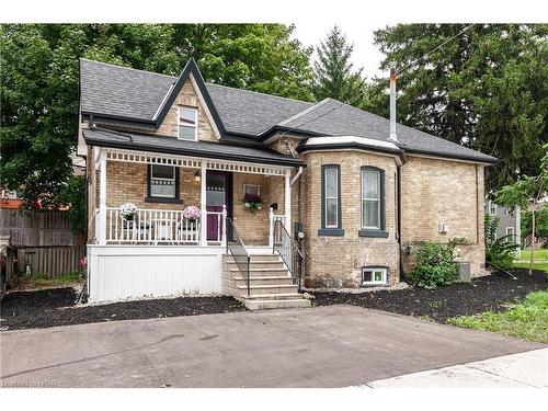 246 Wellington Street, Stratford, ON - Outdoor With Facade