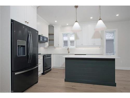 7 Nelson Street, Mitchell, ON - Indoor Photo Showing Kitchen With Upgraded Kitchen