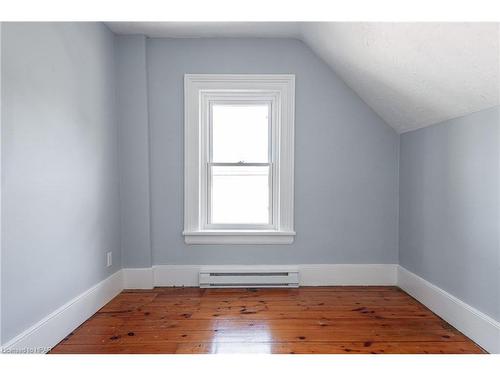 62 Falstaff Street, Stratford, ON - Indoor Photo Showing Other Room