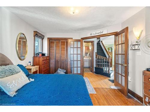 80 Picton Street E, Goderich, ON - Indoor Photo Showing Bedroom