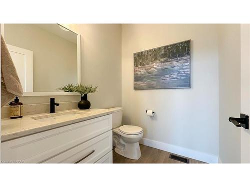 171 Kingfisher Lane, Goderich, ON - Indoor Photo Showing Bathroom