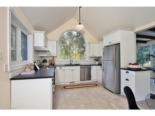 165 Thomas Street, St. Marys, ON - Indoor Photo Showing Kitchen