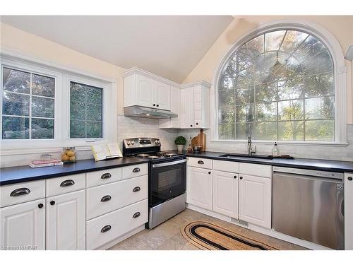 165 Thomas Street, St. Marys, ON - Indoor Photo Showing Kitchen