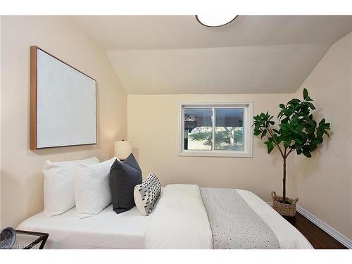 165 Thomas Street, St. Marys, ON - Indoor Photo Showing Bedroom