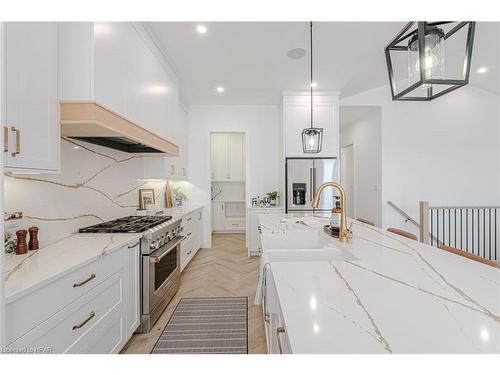 300 Orr Street, Stratford, ON - Indoor Photo Showing Kitchen With Upgraded Kitchen