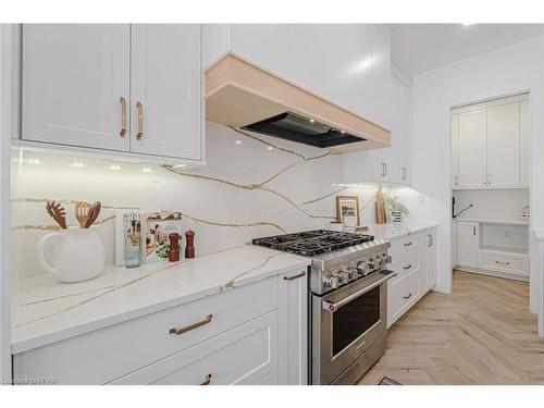 300 Orr Street, Stratford, ON - Indoor Photo Showing Kitchen With Upgraded Kitchen