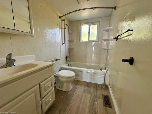 77499 Melena Drive, Bayfield, ON - Indoor Photo Showing Bathroom