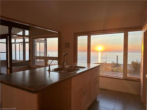 77499 Melena Drive, Bayfield, ON - Indoor Photo Showing Kitchen