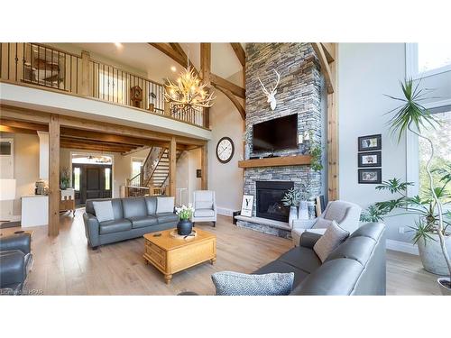 4640 Lakeshore Road, Plympton-Wyoming, ON - Indoor Photo Showing Living Room With Fireplace