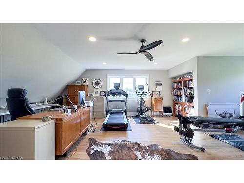 4640 Lakeshore Road, Plympton-Wyoming, ON - Indoor Photo Showing Gym Room