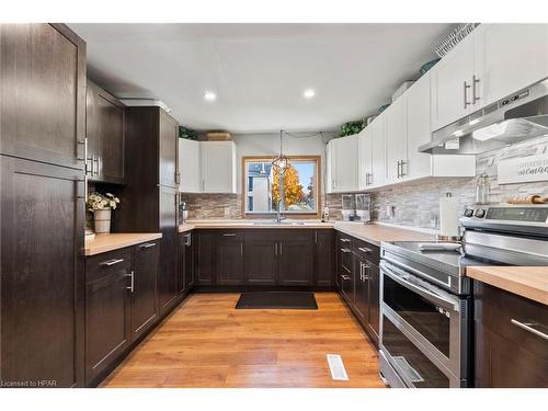 4 Seip Road, South Bruce, ON - Indoor Photo Showing Kitchen With Upgraded Kitchen