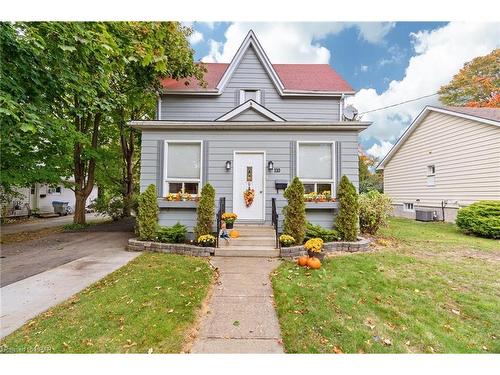 110 Quebec Street, Goderich, ON - Outdoor With Facade