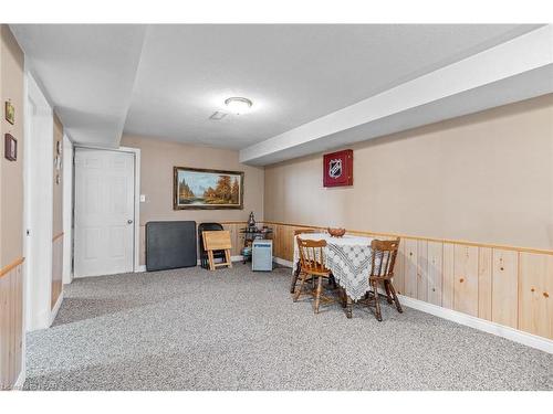 5481 Wellington Road 2, Minto Twp, ON - Indoor Photo Showing Other Room