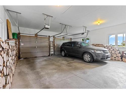 5481 Wellington Road 2, Minto Twp, ON - Indoor Photo Showing Garage