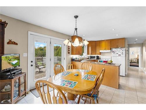 5481 Wellington Road 2, Minto Twp, ON - Indoor Photo Showing Dining Room