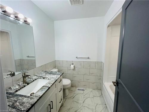 6450 Given Road, Minto Twp, ON - Indoor Photo Showing Bathroom