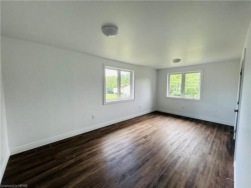 6450 Given Road, Minto Twp, ON - Indoor Photo Showing Other Room