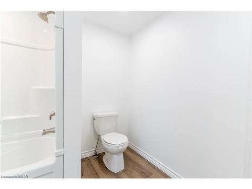 264 Edward Street, Wingham, ON - Indoor Photo Showing Bathroom